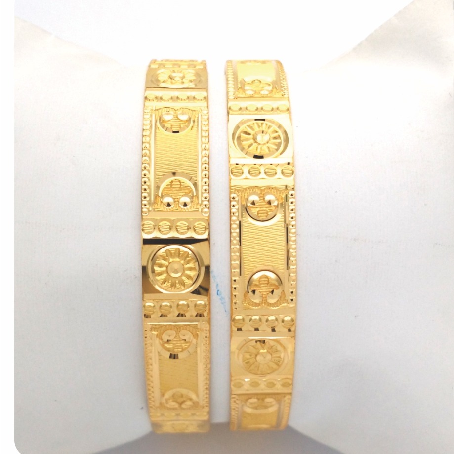 GOLD HALLMARK KHILA BANGLE - PK1029