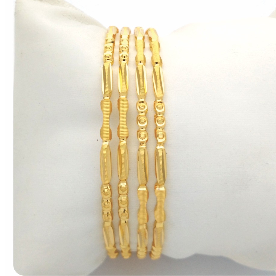 Gold hallmark goal dia bangle - gd914
