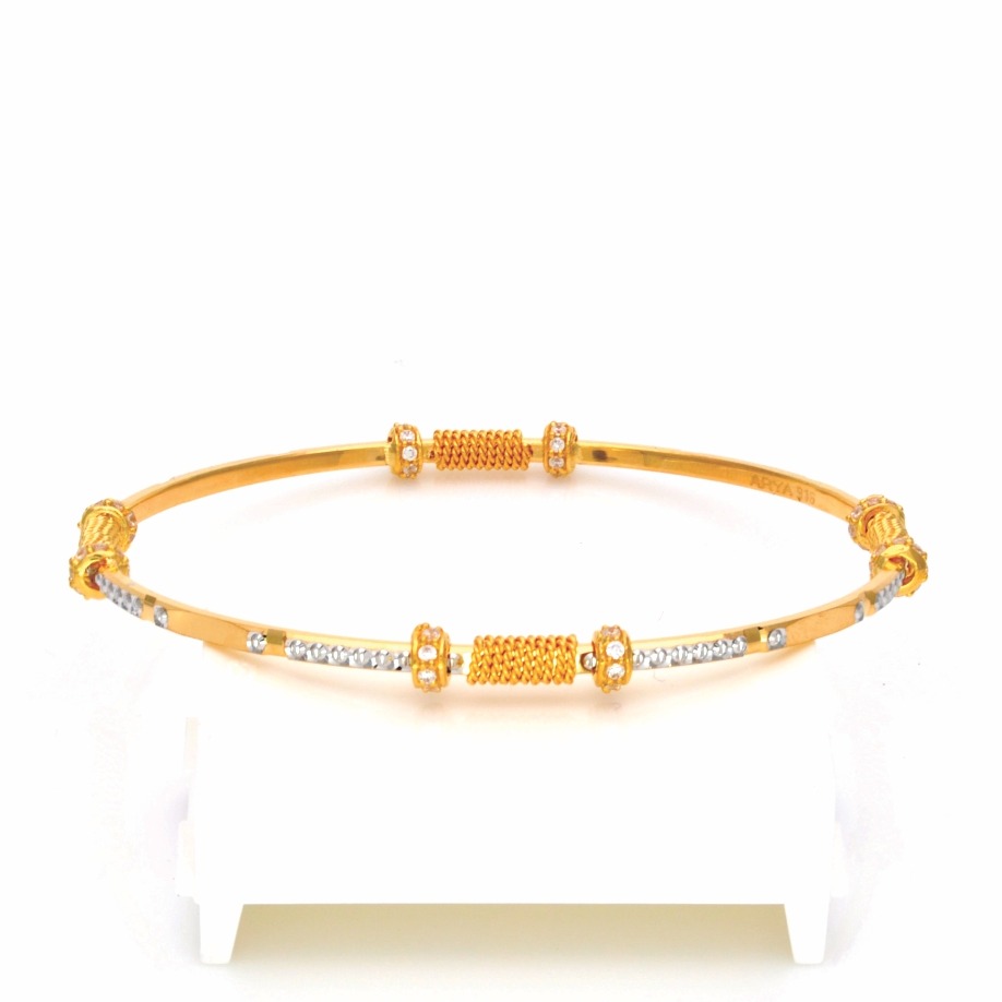 GOLD HALLMARK CASTING STONE BANGLE - CCT862