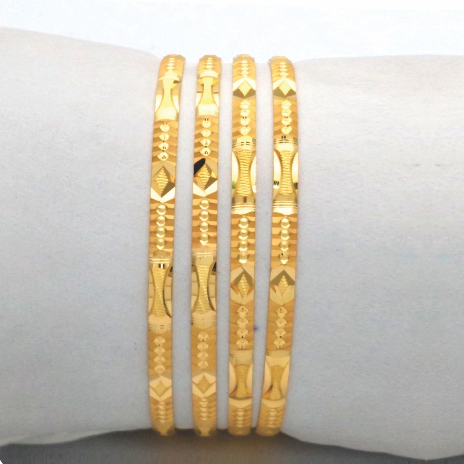 GOLD HALLMARK KANAS BANGLE - DP845