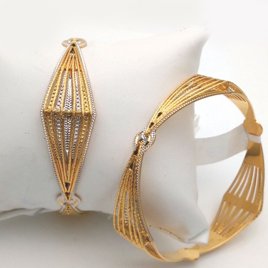 Gold hallmark cnc +TAR bangle - CLJ617