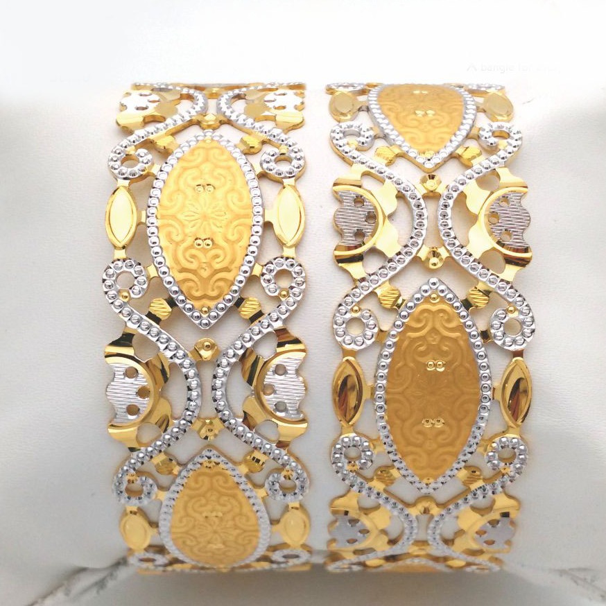 Gold hallmark cnc bangle - cP602