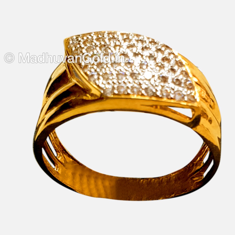 916 Ladies Designer Diamond Ring