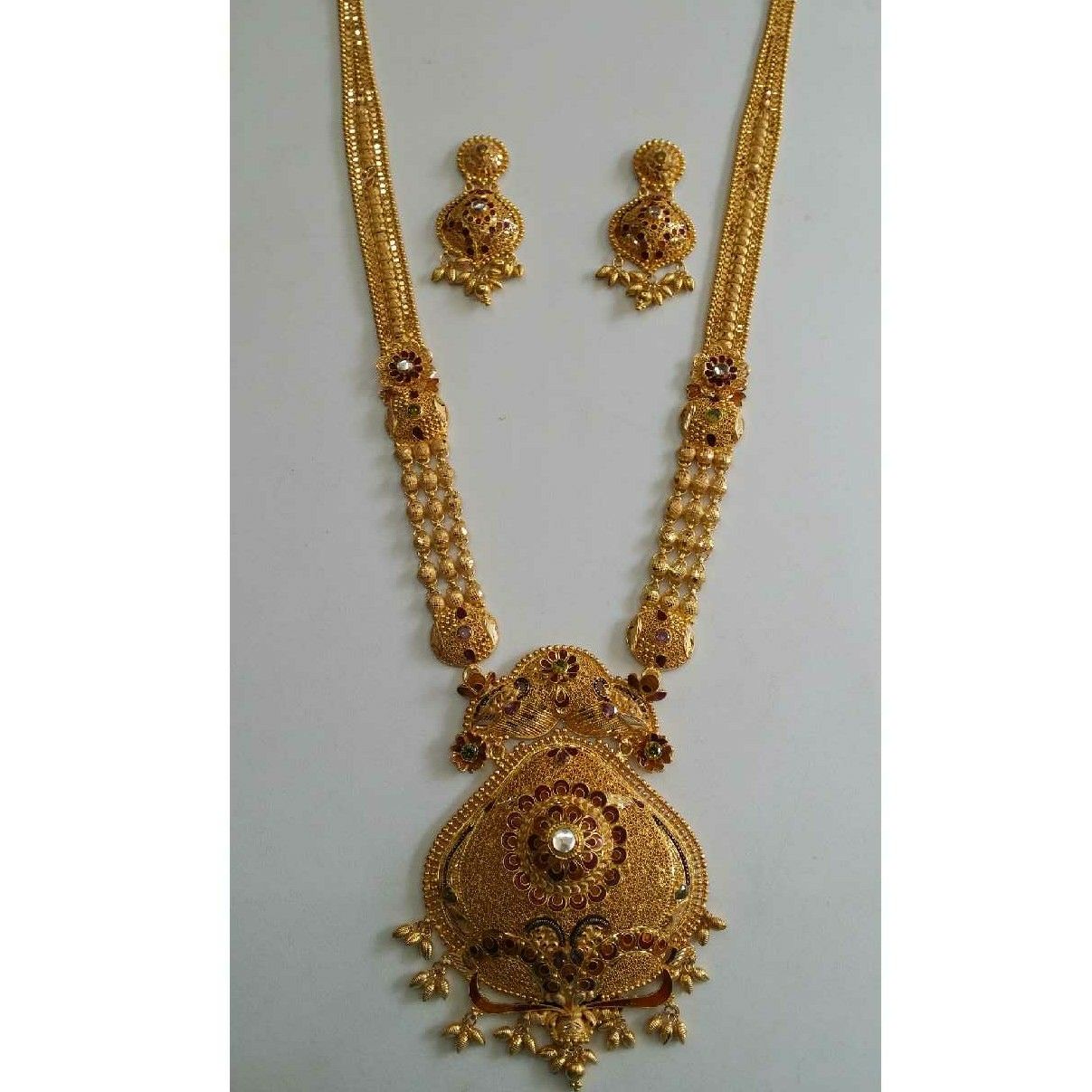 22KT Gold Ladies Designer Vertical Bridal Necklace Set