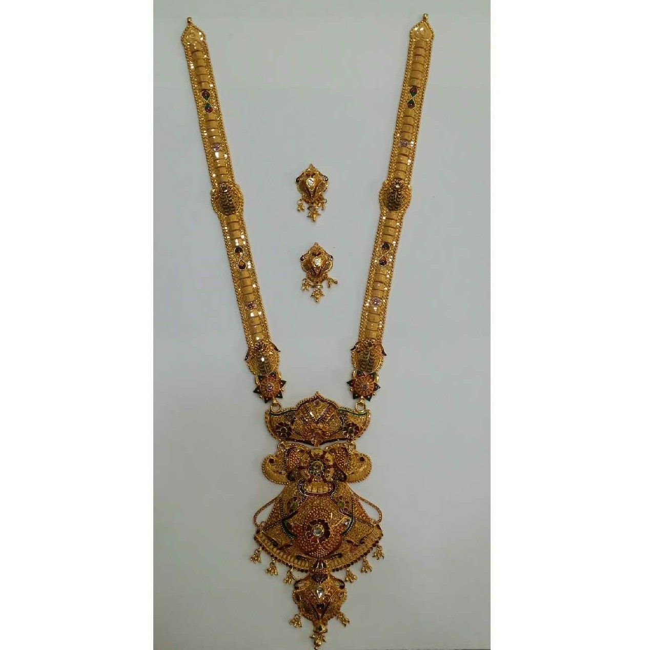 22KT Yellow Gold Vertical Antique Necklace Set