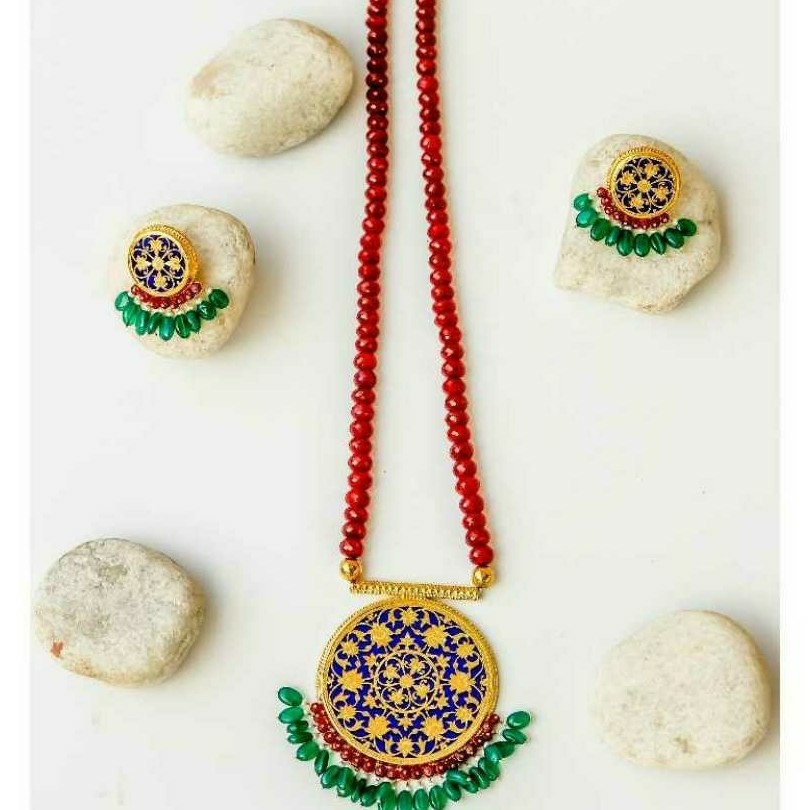 Ladies Flower Pendant Set