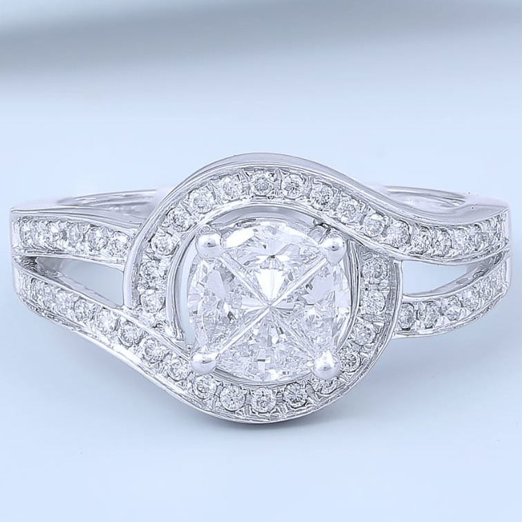 4 Pcs Pie Cut Round Shape Center Stone look Ladies Ring
