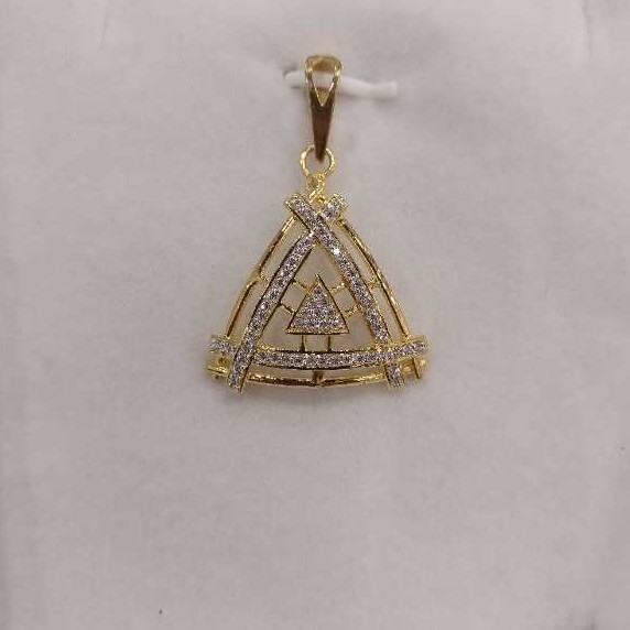 22KT Cz Gold Gents Fancy Triangle Shaped Pendant
