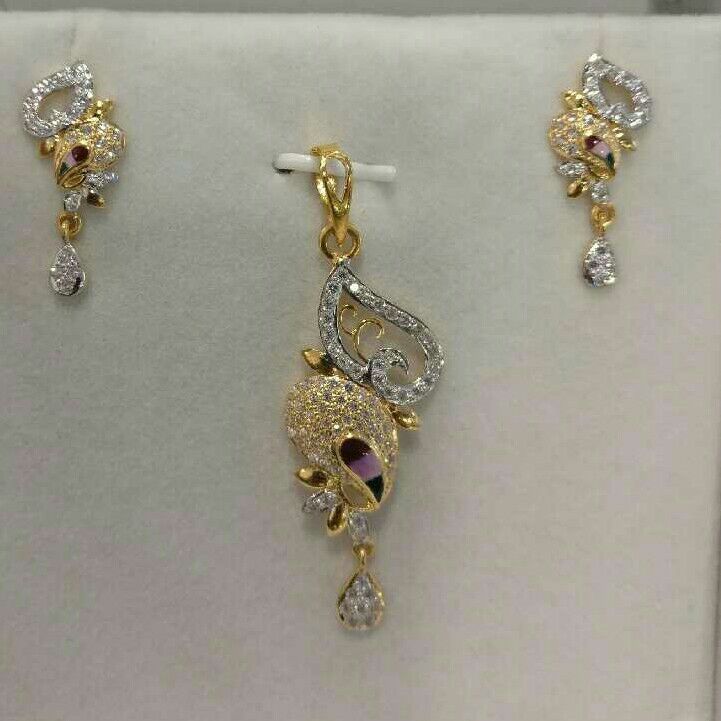Pendant set