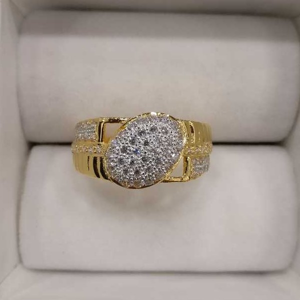 Gold Gents Attractive Pave Diamond Ring