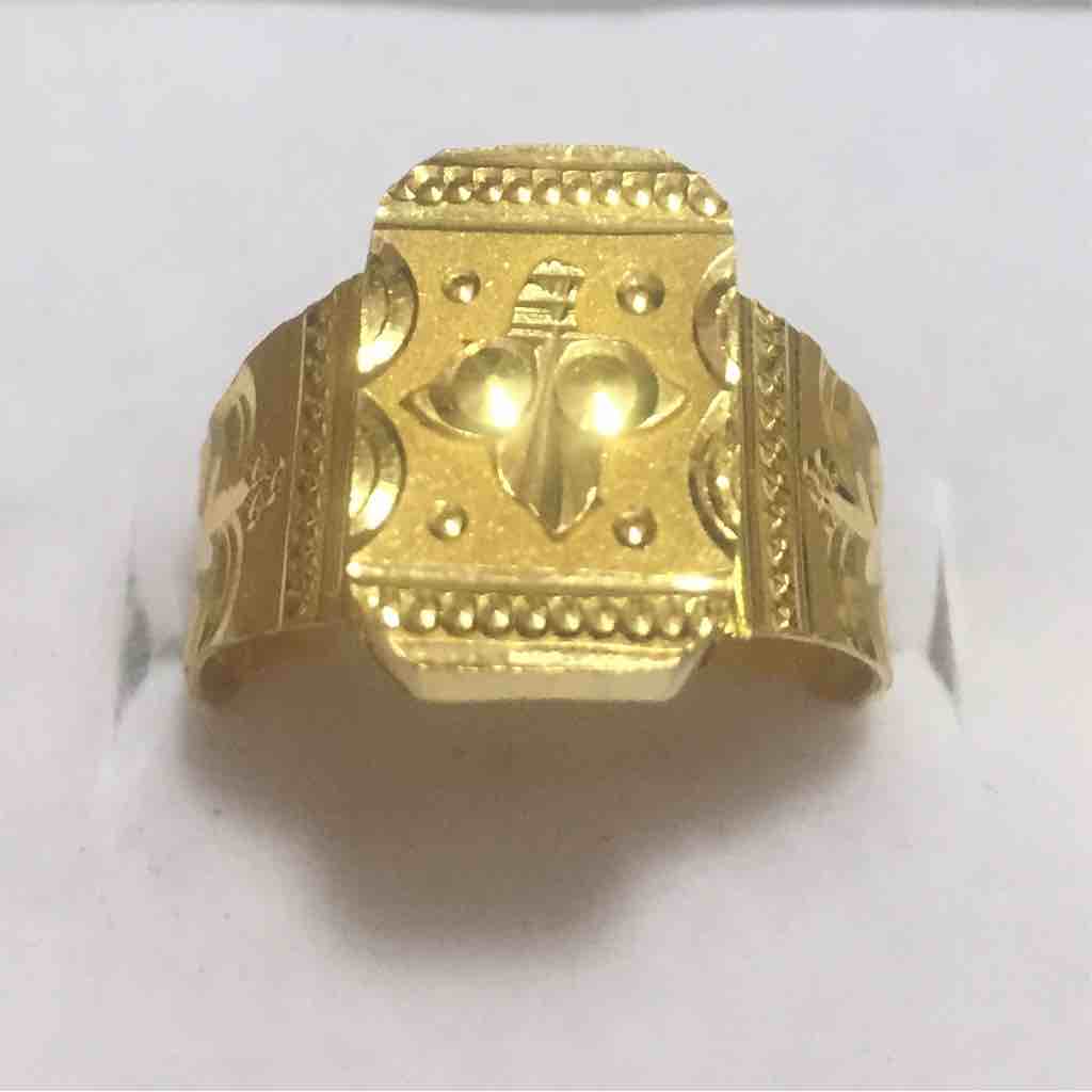 22KT Gold Fancy Gents Ring