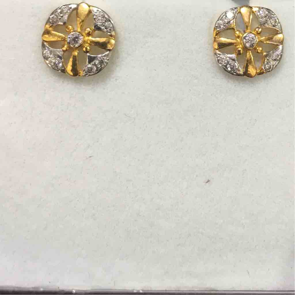 Light Weight 22KT Gold Diamond  Earrings