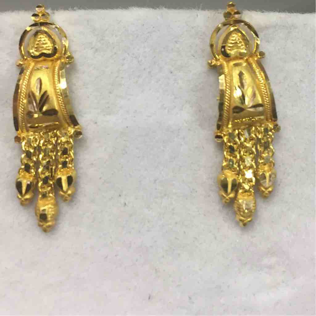 22KT Gold Stylish Ladies Earrrings