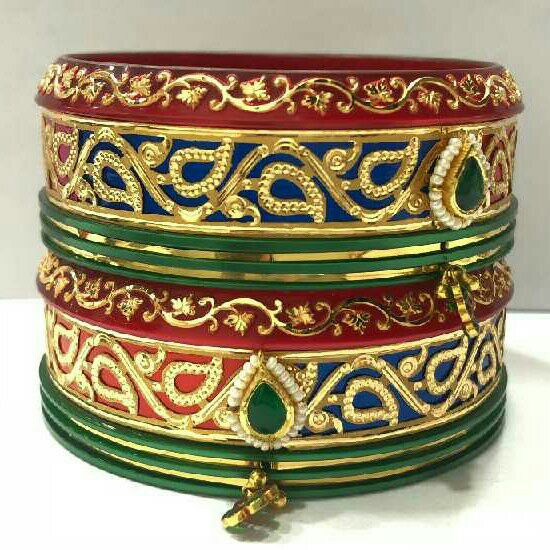 22kt Gold Fancy Ladies Bangle