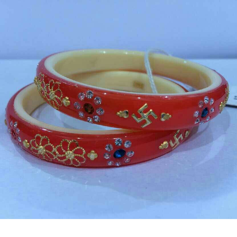 22K/916 Gold Designer Ladies Bangle