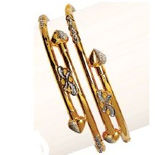22K/916 Gold Stunning Cross Pipe Kadli