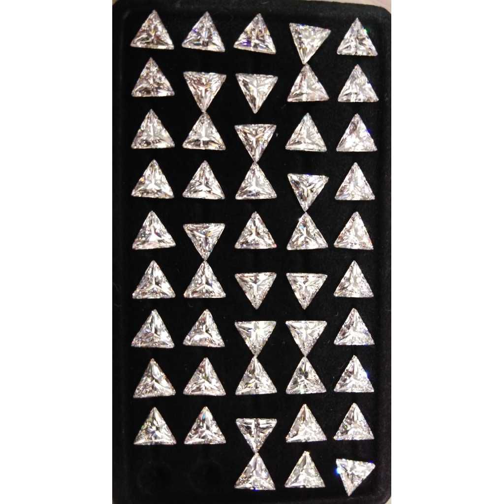 Europa CZ Triangle Stone