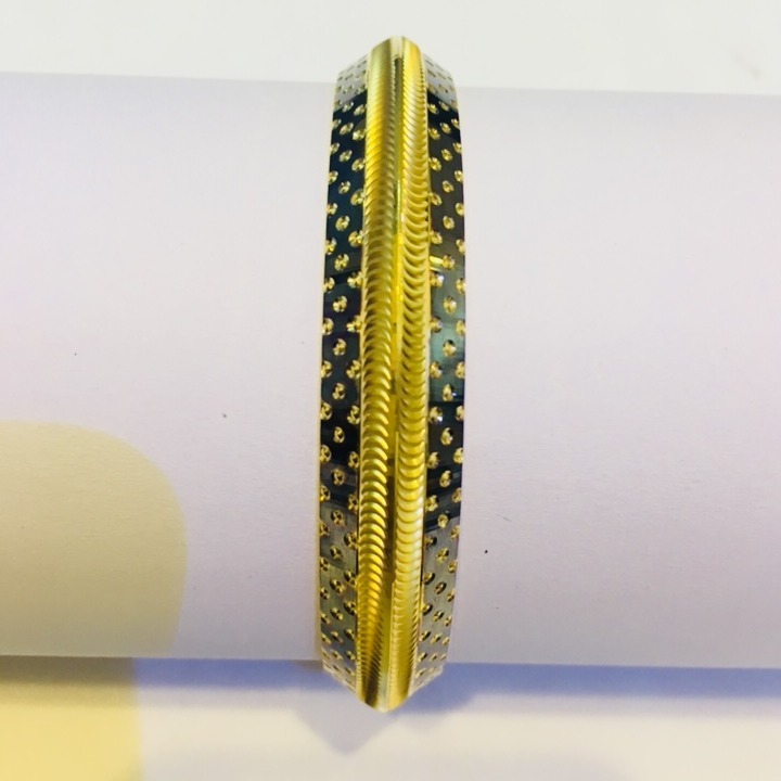 Modern Shiny Kada ( Bangle )