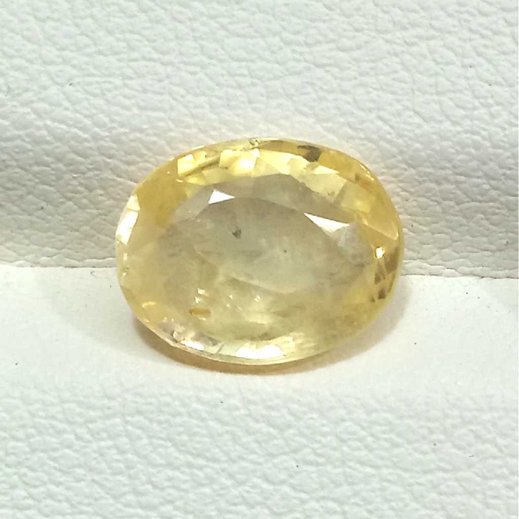 3.40ct oval yellow yellow-sapphire-pukhraj