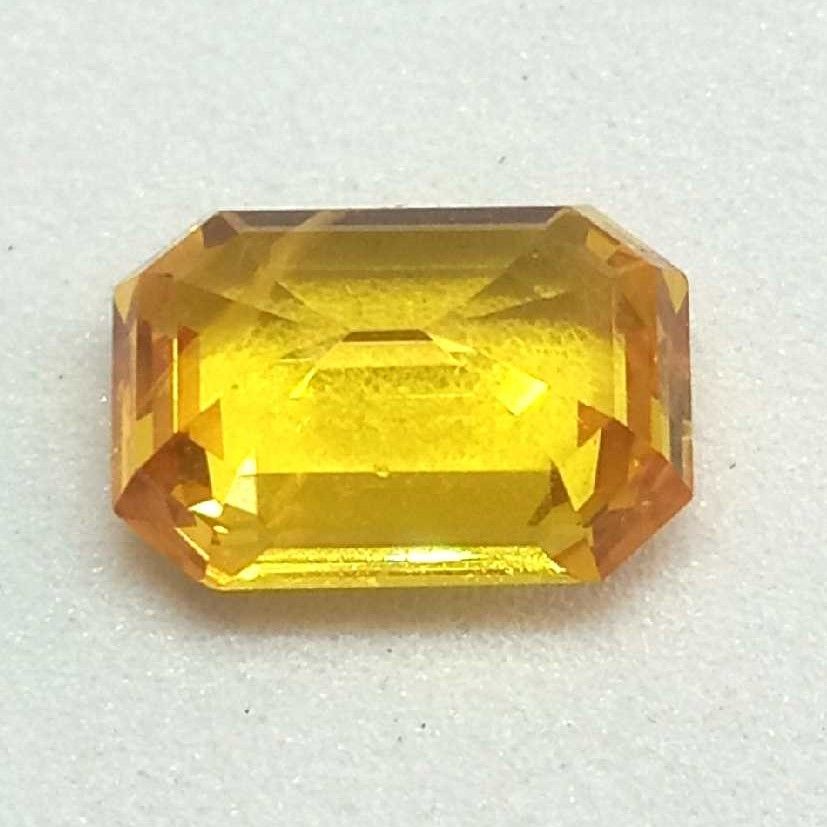 3.35ct rectangle yellow yellow-sapphire-pukhraj - Image 2