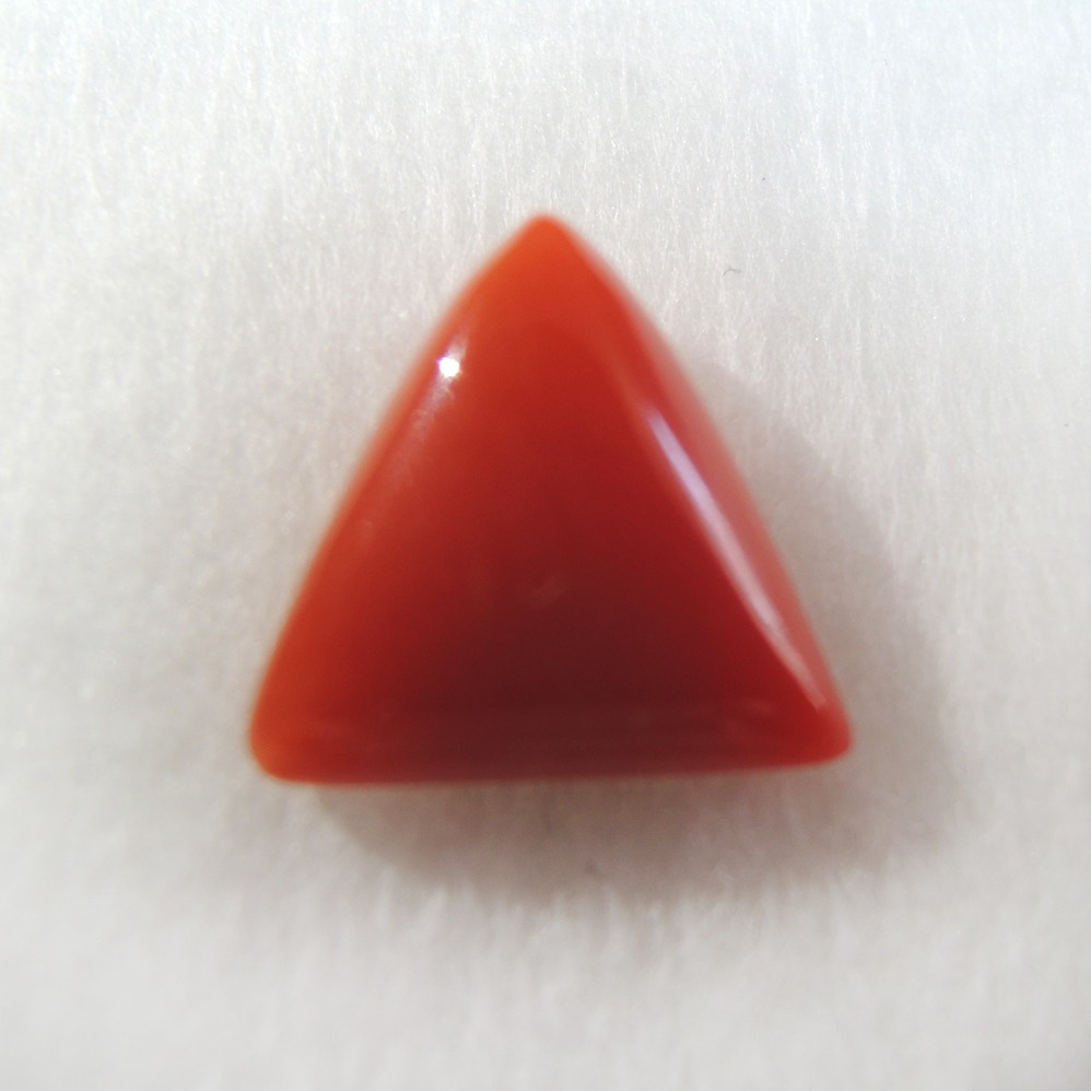 3.41ct triangle natural red-coral (mungaa) KBG-C013