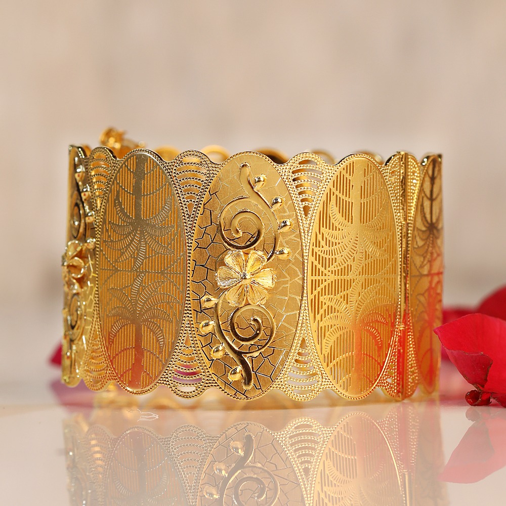 916 Gold Attractive Kada