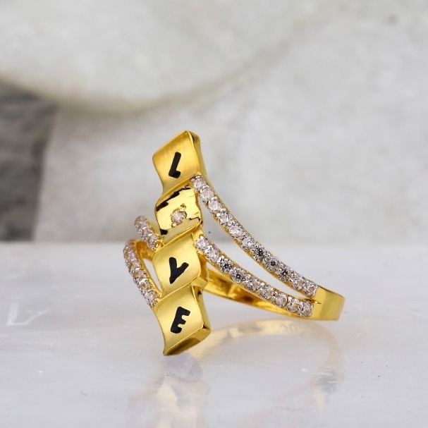 916  Gold alphabet of love design ring