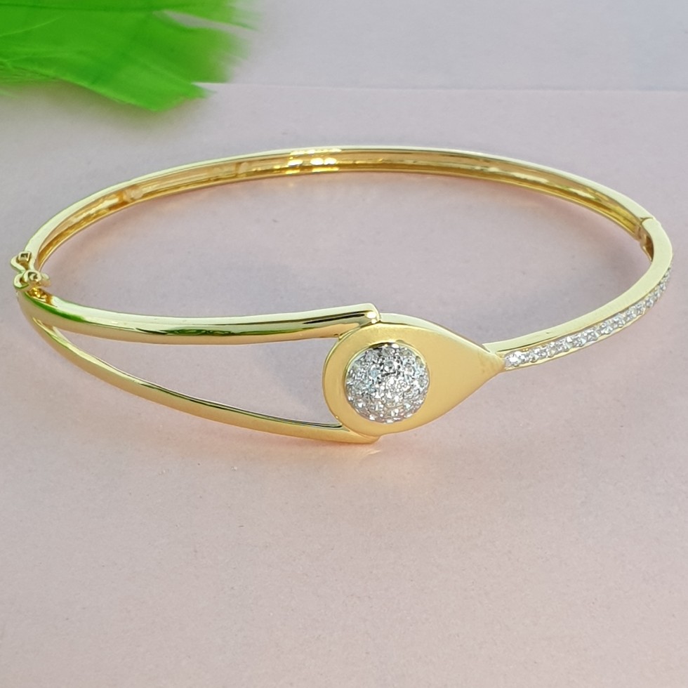 18c ladies kada