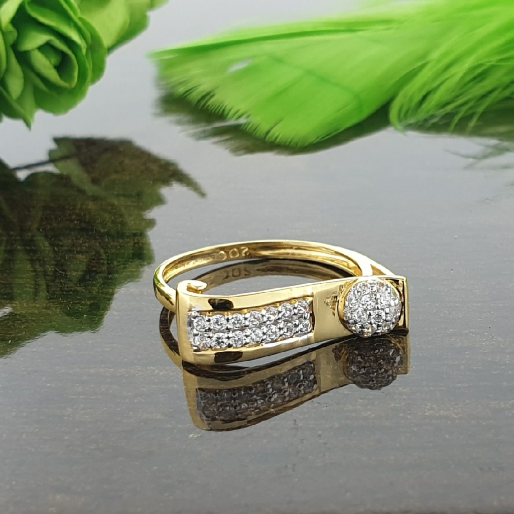 22k yellow ladies ring