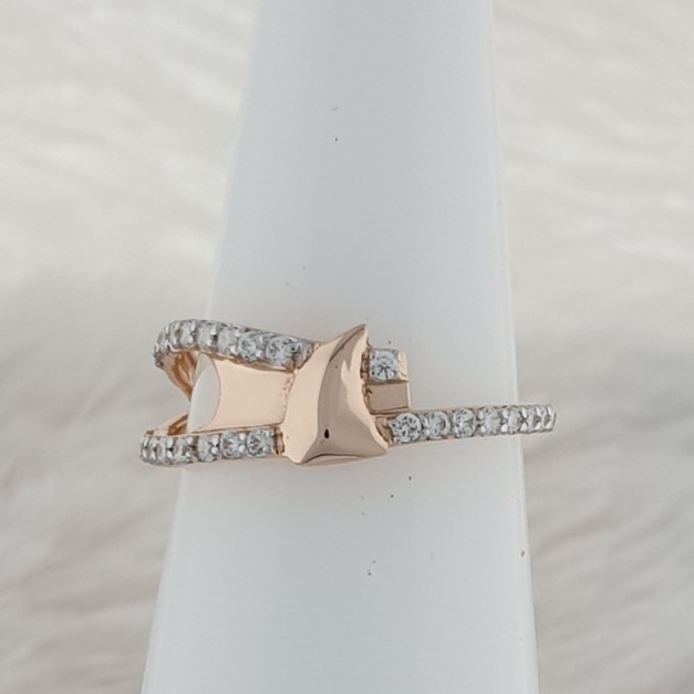 18c rose gold ladies ring