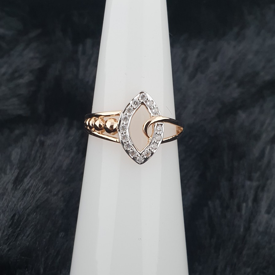markis type ladies ring