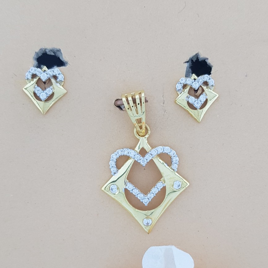 18k Pendant set