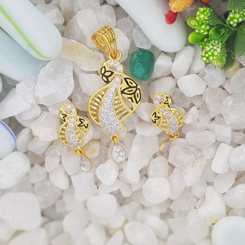 22c Pendant set