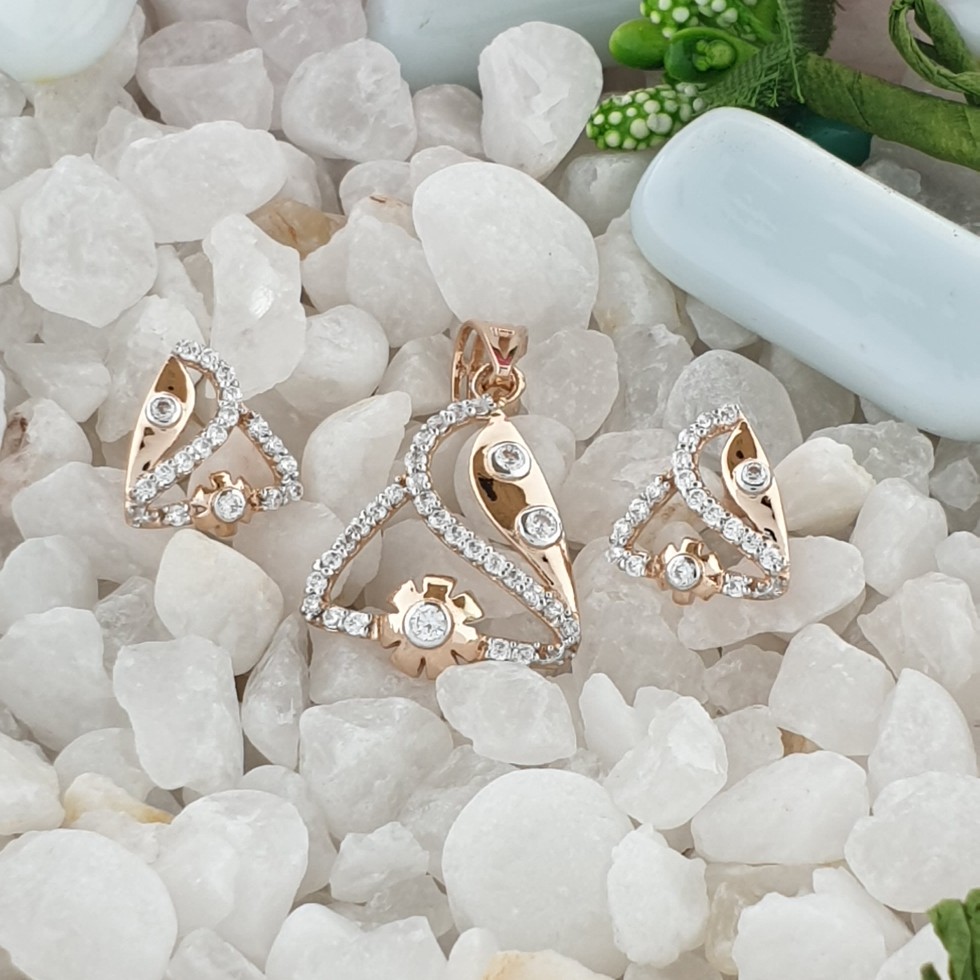 Triangle Pendant set