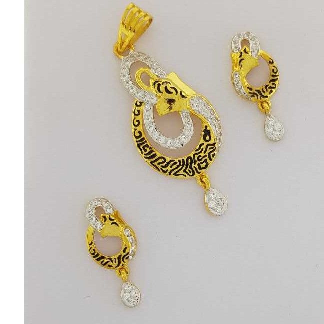 22KT Yellow Gold Ladies Antique Shiny Pendant Set