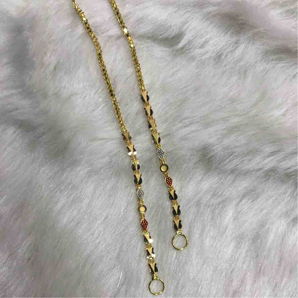 916 Exclusive Gold Earchain