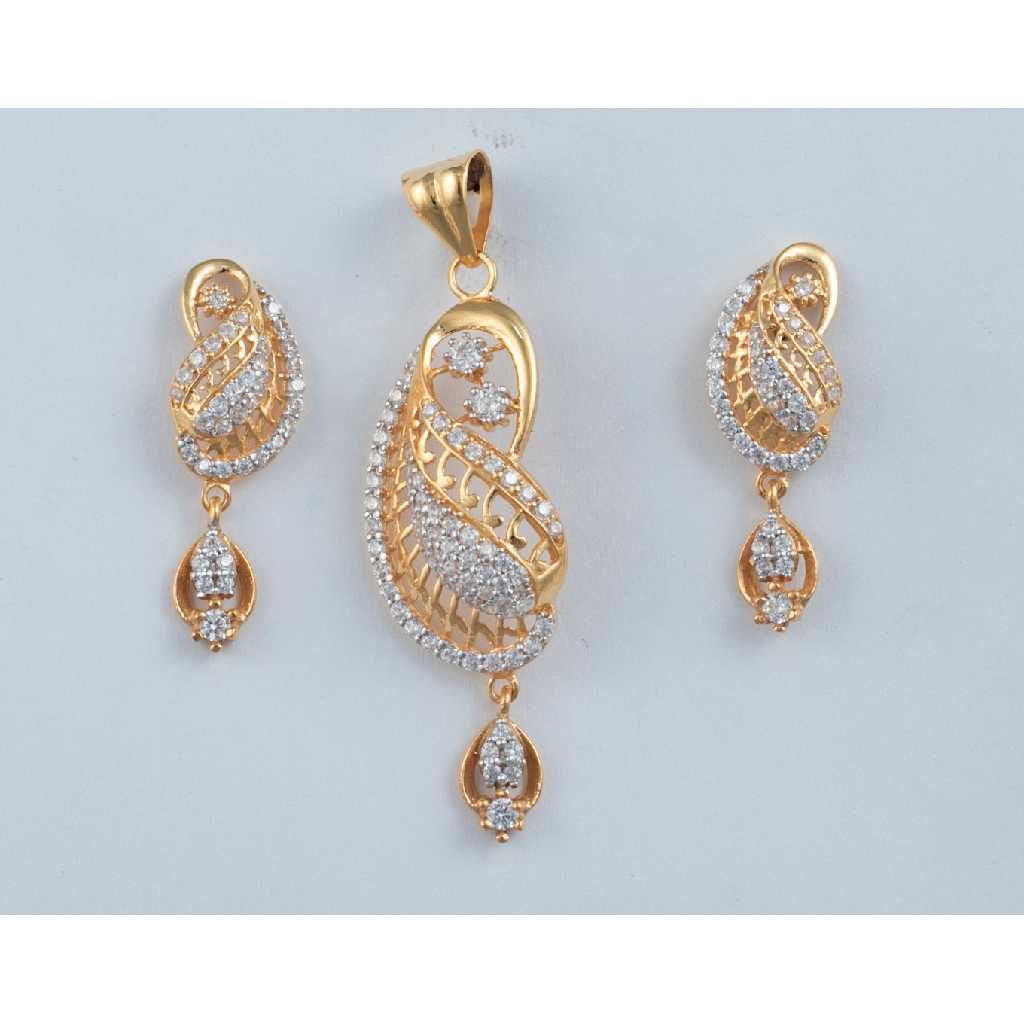 18KT Gold Cz Pendant Set