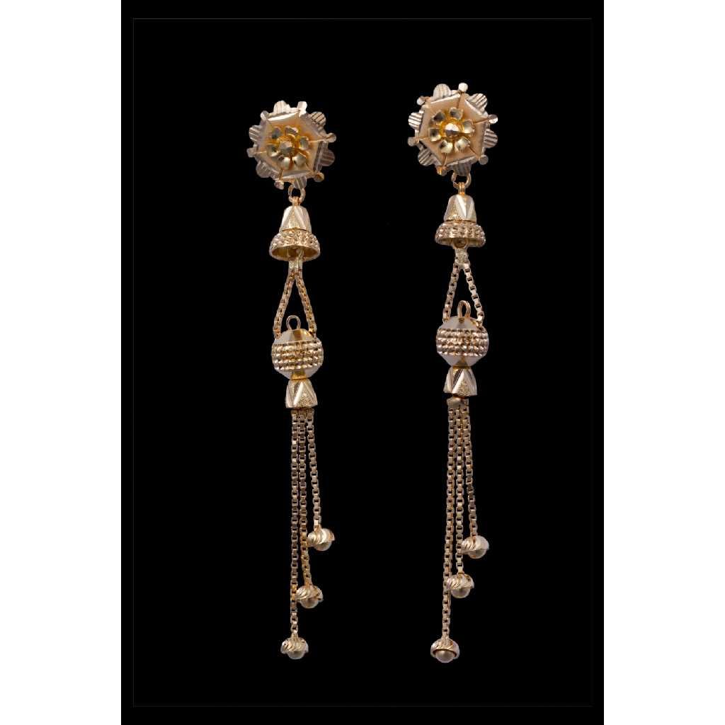 18KT Gold Stylish Sui Dhaga