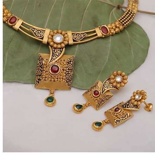 antique necklace set 916