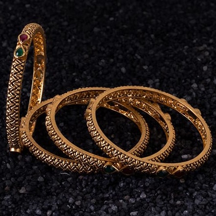 antique Bangle 916