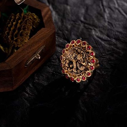 antique ring 916
