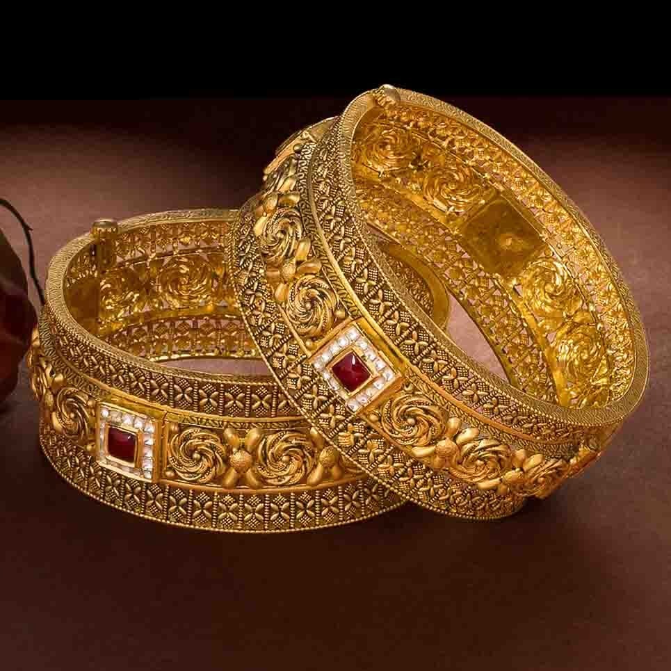 antique bangle 916