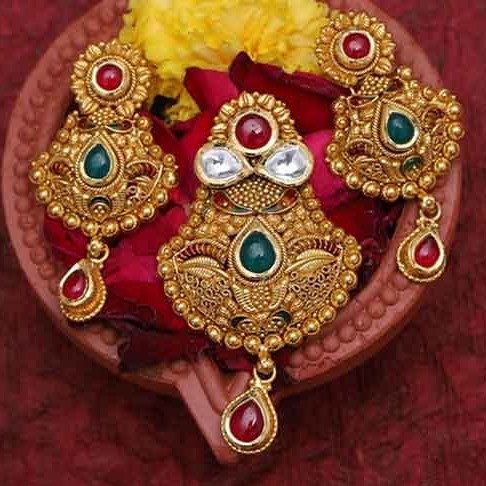 antique pendant set 916