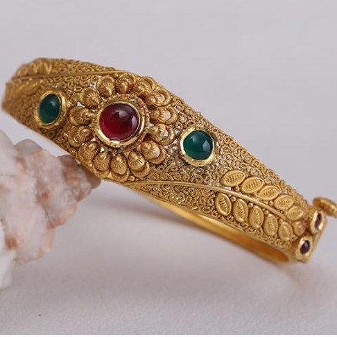 antique bangle 916
