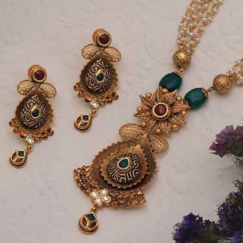 antique necklace set 916