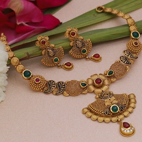 Antique necklace set  916