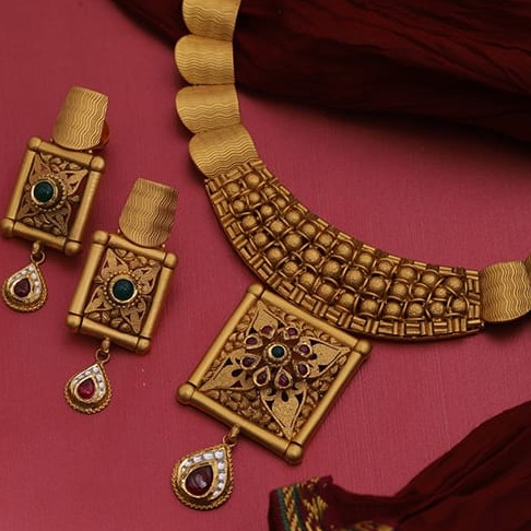 Antique necklace set  916