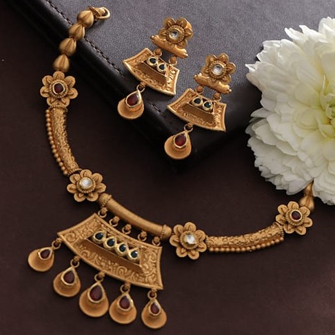 Antique necklace set  916
