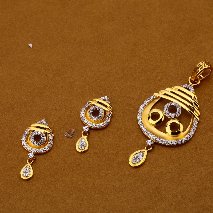 Ladies pendant set 916 cz