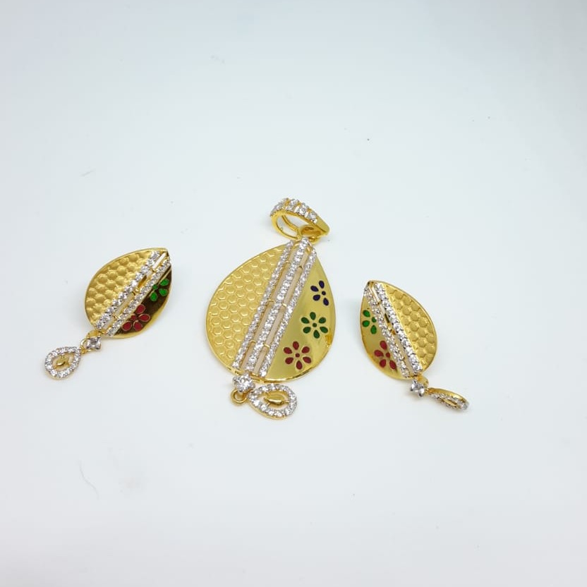 Ladies Pendant Set 916 Cz